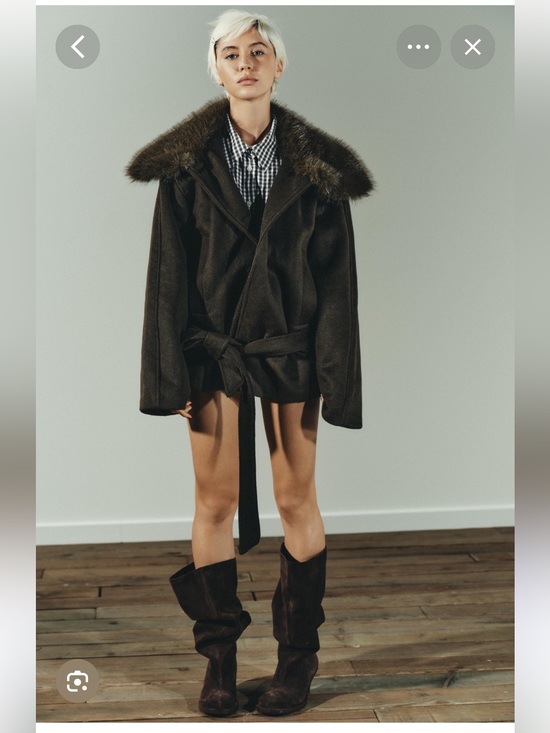Zara Jackets & Blazers - NEW ZARA WOOL BLEND COAT LUXURY WITH FAUX FUR COLLAR XS
🚨NO DISCOUNT